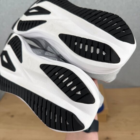 Asics Womens Versablast 4 Running Shoes Size 9 Gray White Gym Comfort 1012B775 - Picture 12 of 15